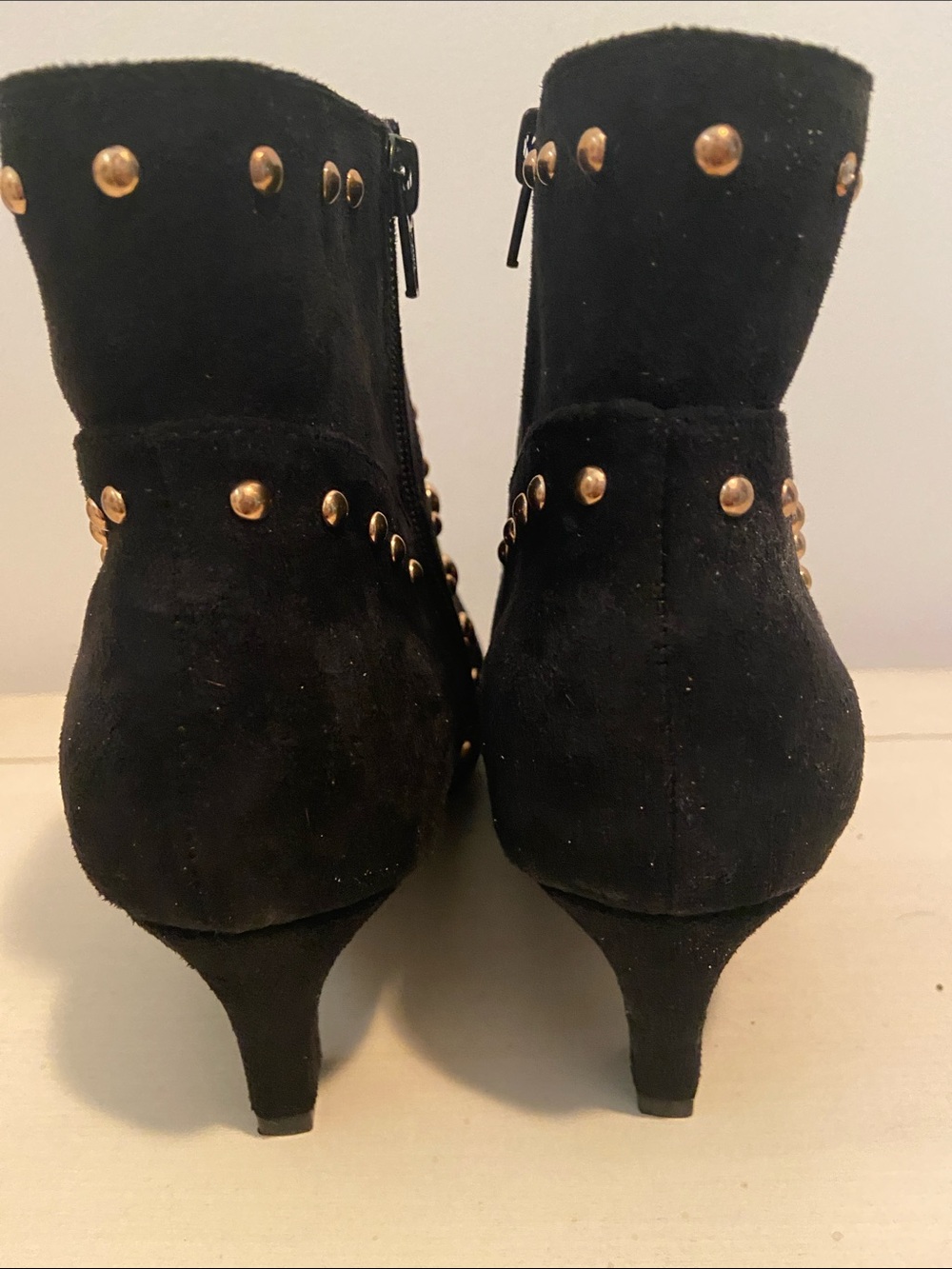 Comfort Est. 1946 by Cato Black Faux Suede Gold Stud Ankle Boot 9W NIB Moto - Picture 6 of 10